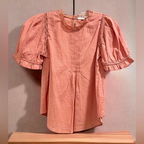 E & M women’s peasant blouse. 🆕NWT - Picture 1 of 6